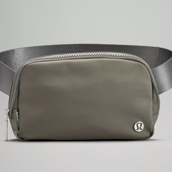 lululemon athletica Handbags - Lululemon - Everywhere Belt Bag 1L Sage